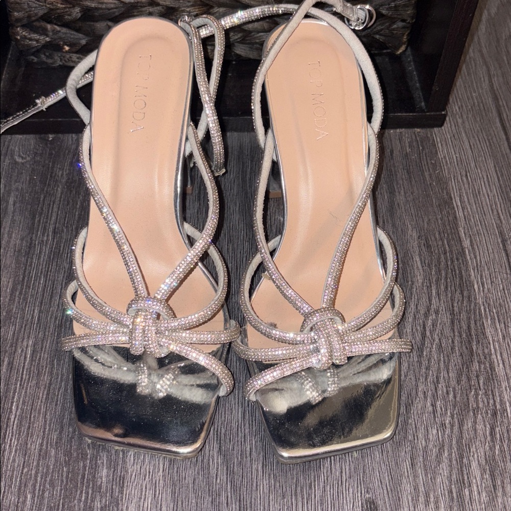 TOP Moda Silver Strappy Heels